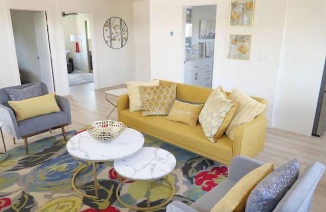 Luxury Quiet Apt. Jacuzzi Tub