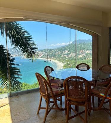 Luxury Residence at Vista Bay 103