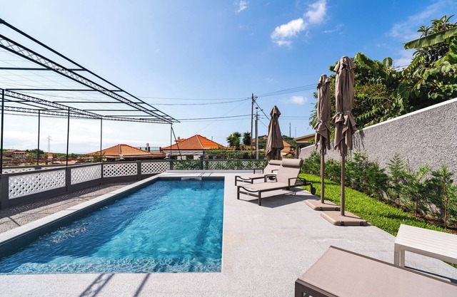 Luxury Retreat in Camara de Lobos