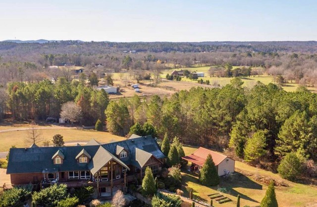 Luxury Retreat w/Heated Pool - Sleeps 18