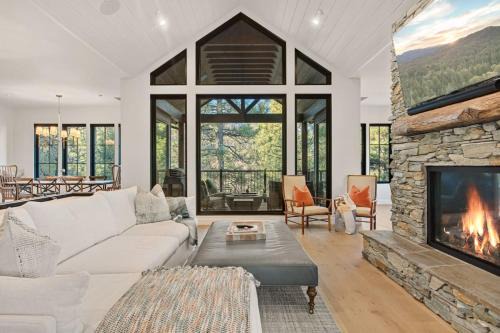 Luxury Ridgecrest Resort 4BR