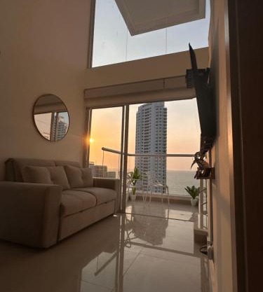 Luxury Sea View Duplex in the Heart of the City