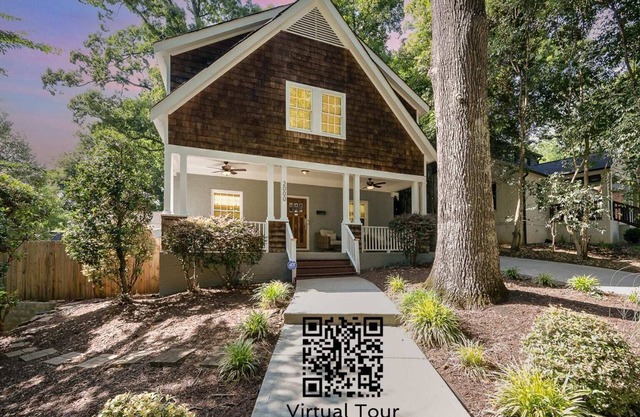 Luxury South End Retreat w/Hot Tub & 4 Bedrooms