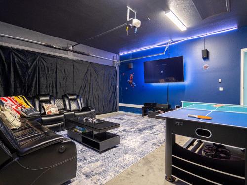 Luxury Tampa Home with Game Room and Theater