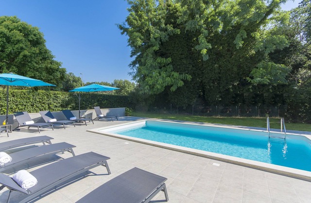 Luxury villa with pool in Poreč urban zone