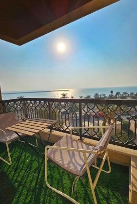 Luxury Yakout 1BR Apartment