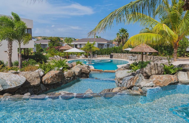 LXRY villa 2