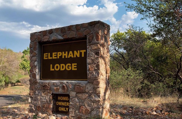 Mabalingwe Elephant Lodge 267-7 & 267-8