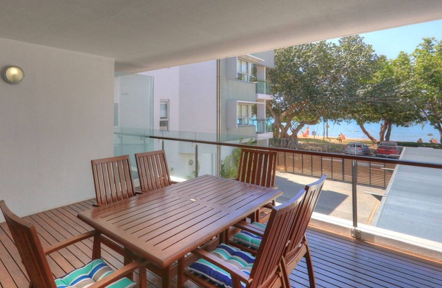 Maggies Beachfront Apt. 7