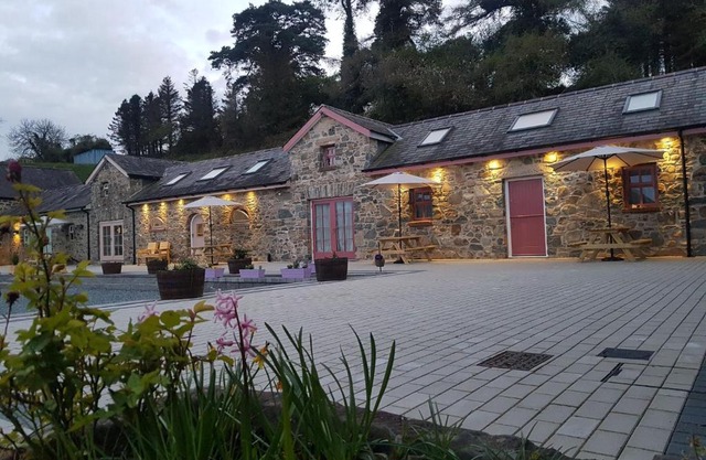 Magical 3-Bed Stone Built Cottage - Sleeps 6