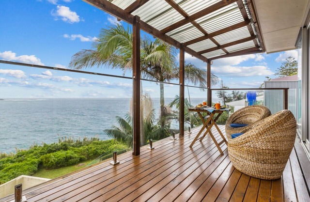 MAGICAL VIEWS OF DEE WHY