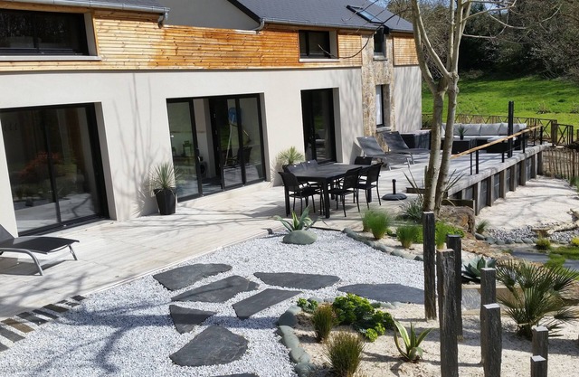 MAGNIFICENT architect-designed house with heated indoor SWIMMING POOL - Beach within walking distance