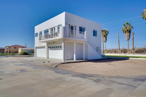 Magnificent Big River Home with Beautiful Views