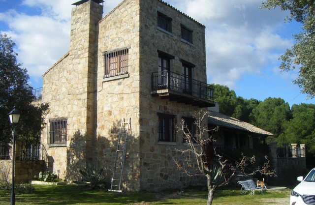 Magnificent country house with pool35 km from Madrid