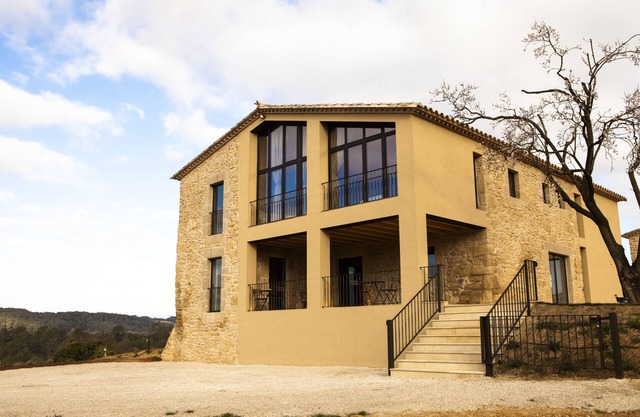 MAGNIFICENT MASÍA s. XVIII IN AN IDYLLIC ENVIRONMENT