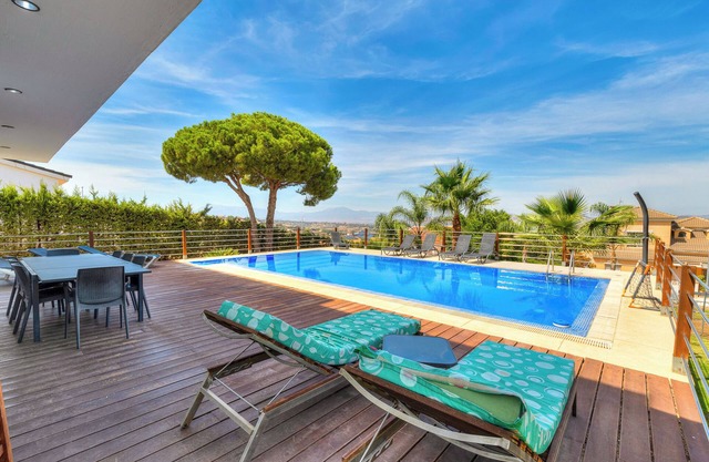 Magnificent Villa 10 persons, private pool, Alhaurin De La Torre, Malaga