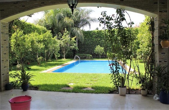 Magnifique villa avec piscine chauffée que pour famille