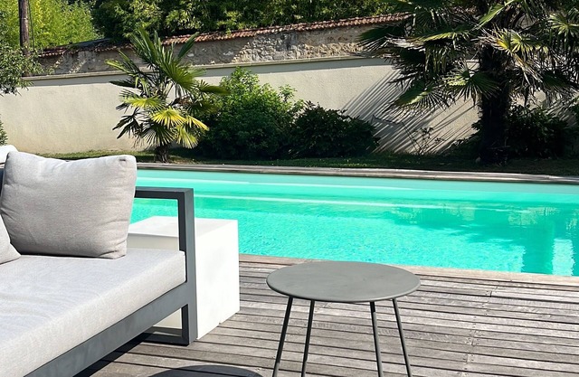 Maison à 10 Mins de Versailles Piscine et Chambres Climatisées