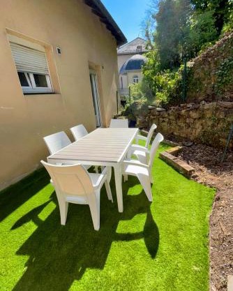 Maison cosy avec jardin, wifi et parking gratuit