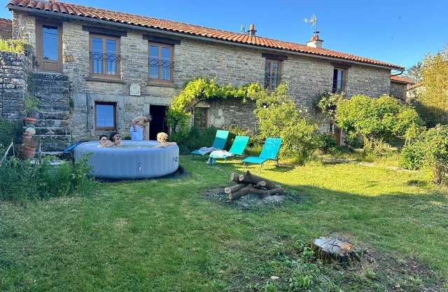 Maison de Charme au Calme de la Campagne Avec spa