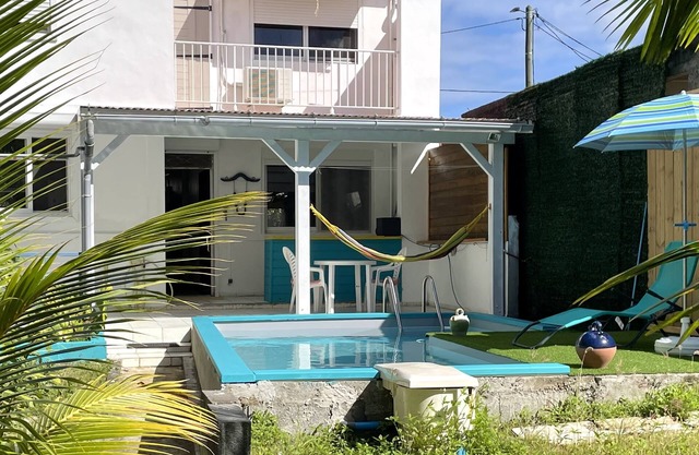 Maison de Ville Avec Jardin et Piscine à 5 Minutes des Plus Belles Plages