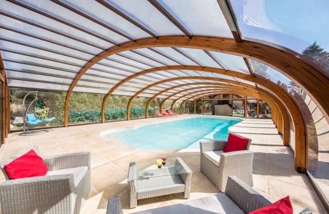 Maison Individuelle Avec Piscine Privée Chauffée