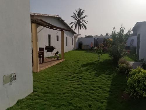 Maison jardin 1 min de la plage