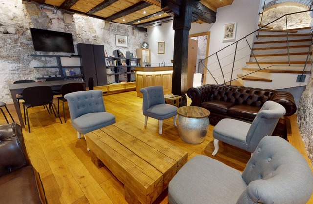 maison le clos bartholdi 4br 4bth + lounge