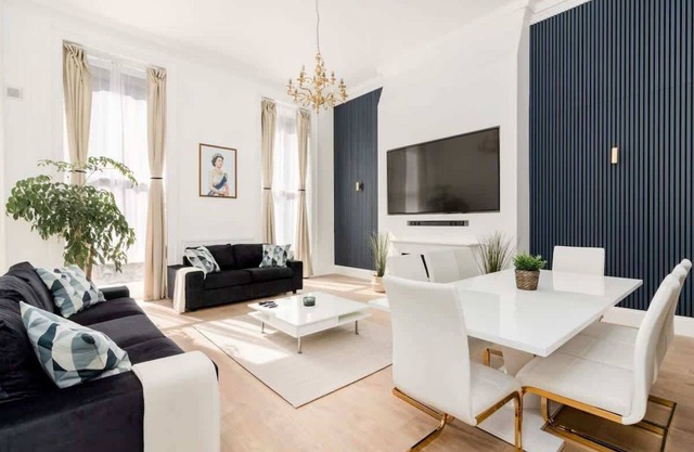 Majestic Luxury Apartment in the ♥️ of Marylebone, Central London, w/Air Con