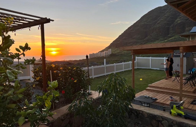 Makaha Valley luxury escape!
