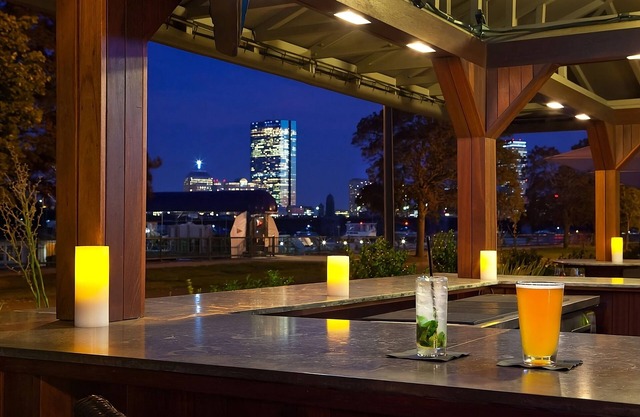 Make Your Trip More Enjoyable! w/Indoor Pool, Pets are Allowed Here!