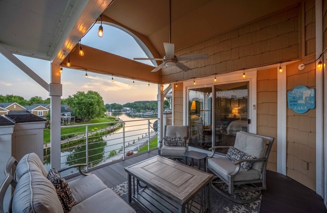 Makin’ Memories at Lake Escape, Lake view, Pool - Lake Norman Vacation Rental