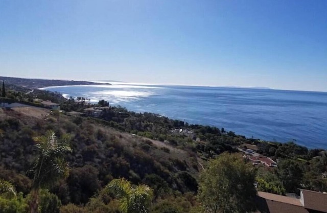 Malibu Everafter 2 Adjoining units sleeps 8