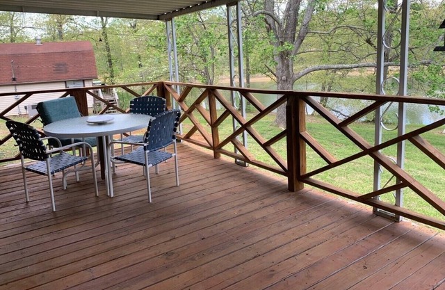 Mama Jean's Lake Cottage