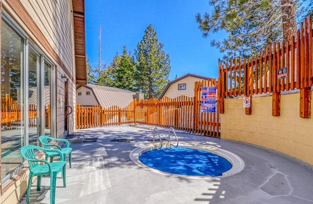 Mammoth View Villas 35