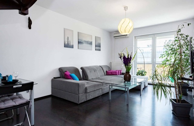 Manganowa 4A | Air Conditioned Apartment | Parking