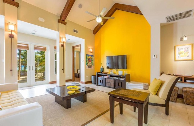 Mango Cottage - Micro-Resort in West Bay
