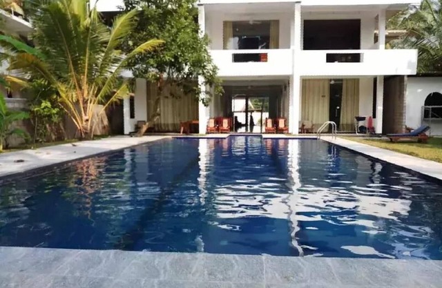 Mangroven River View Hotel