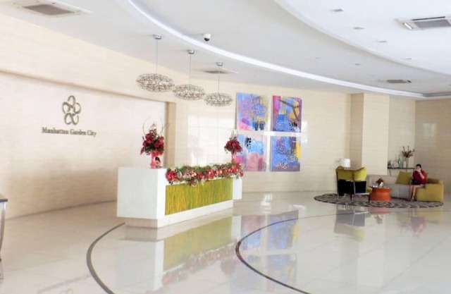 Manhattan Parkview Araneta Center Cubao QC 45SQM