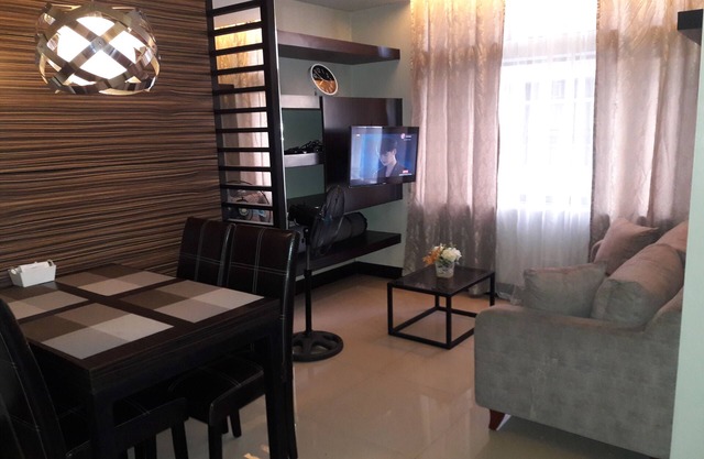 Manhattan Parkway , Araneta Center 2Bedrooms, 2 Bath, Fully Furnished.