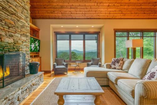 Maple Cottage in Sutton Knob