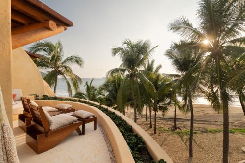 Mar de Coco Beach Front Villas