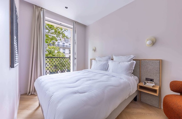 Marais - 2 Bedrooms in Paris