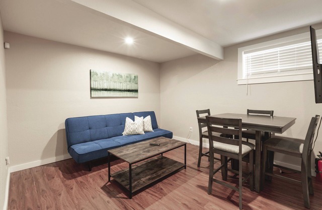 @ Marbella Lane - 2BR LwrLvl | DTWN SJ | Ldry + P