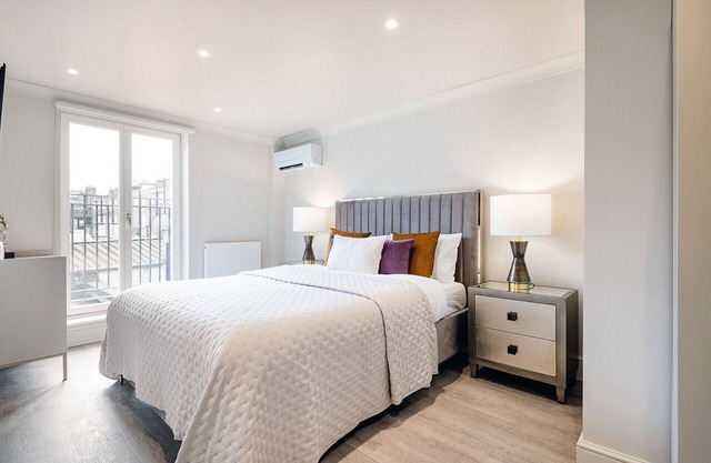 Marble Arch Suite 5-Hosted by Sweetstay