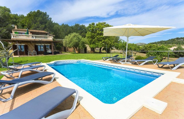 Maricel, country house with swimming pool in Cala Rajada
