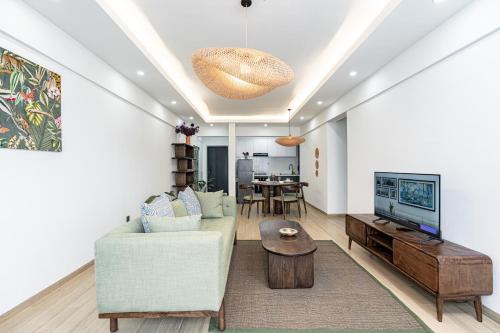 Marina Bay One Bedroom Apartment, Swimming pool, gym, workspace ,Wonderiss Homes Westland Living
