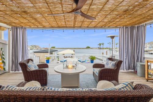 Marlin Cove Pet Friendly Waterfront Retreat