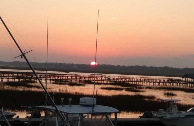 MARLIN QUAY, 2 BR , 2 bath , Unit 205, ELEVATOR, Pools, overlooks Marina