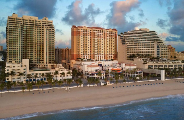Marriott's BeachPlace Towers (Studio)